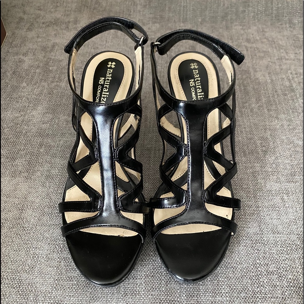 Naturalizer Danya Heels